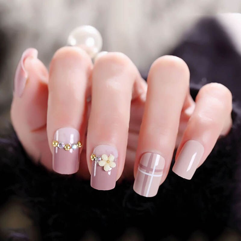 designer Crystal Flowers  with stones Press-on Nails 24 Pcs Set