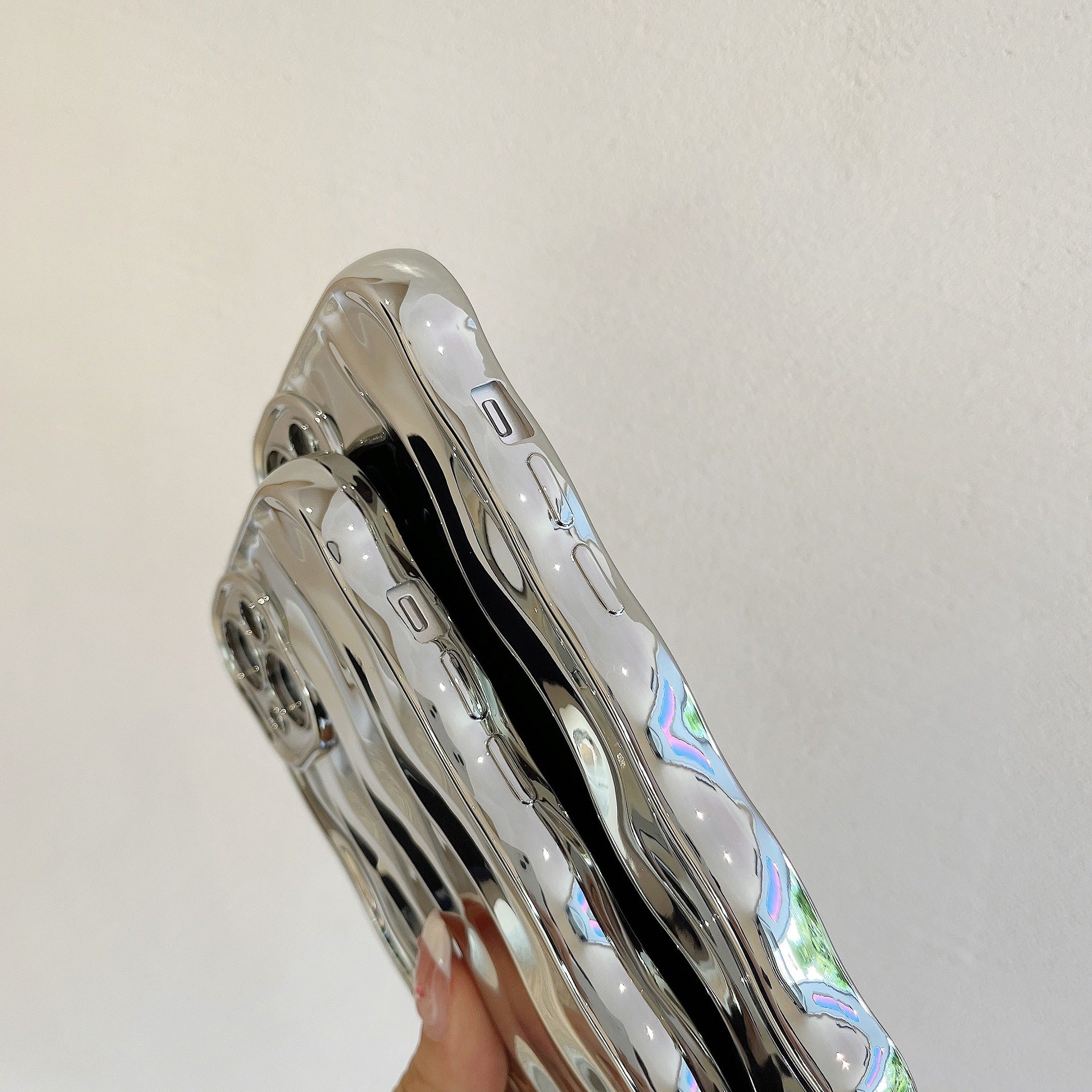 Applicable Electroplating Three-dimensional Wave Stripe Phone Case Drop-resistant Protective Cover