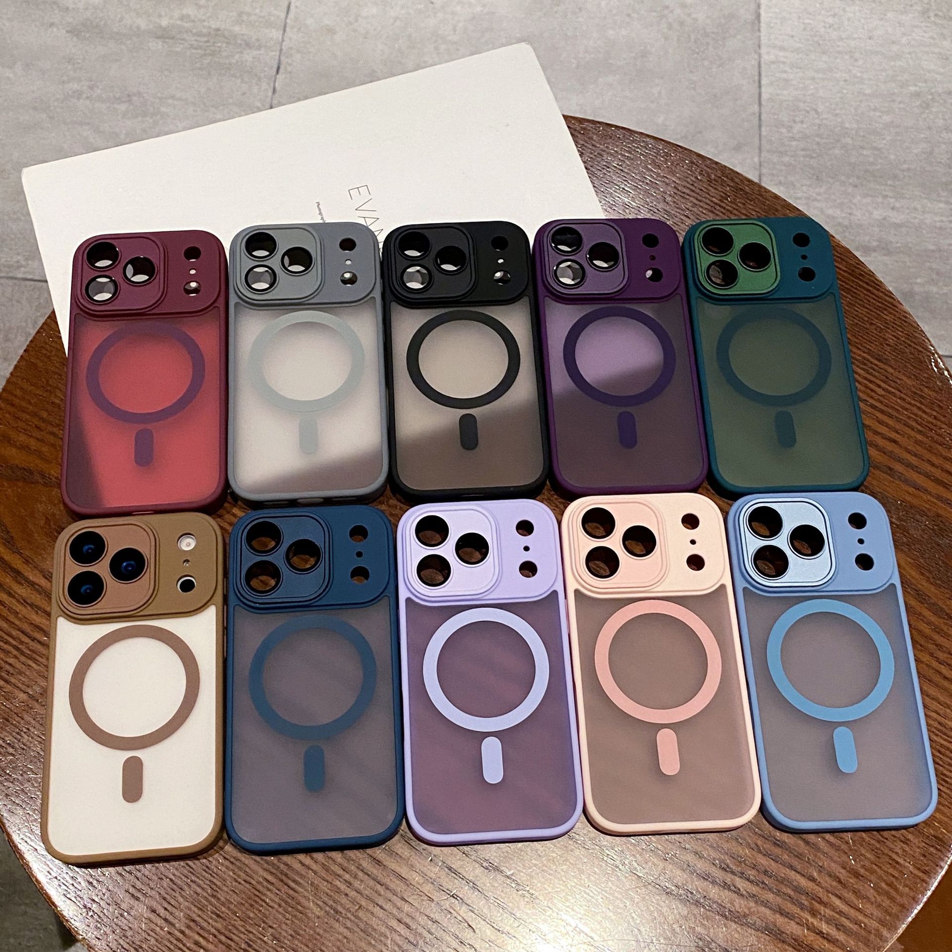 Skin-sensitive Magnetic Suction Matte Cover Phone Case 14 Drop-resistant