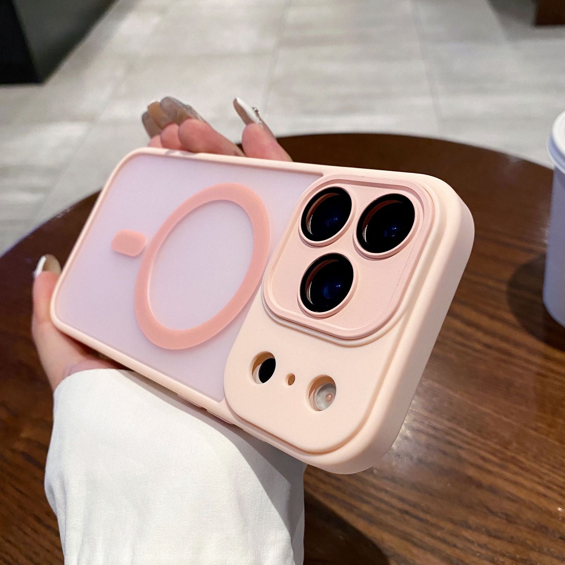 Skin-sensitive Magnetic Suction Matte Cover Phone Case 14 Drop-resistant