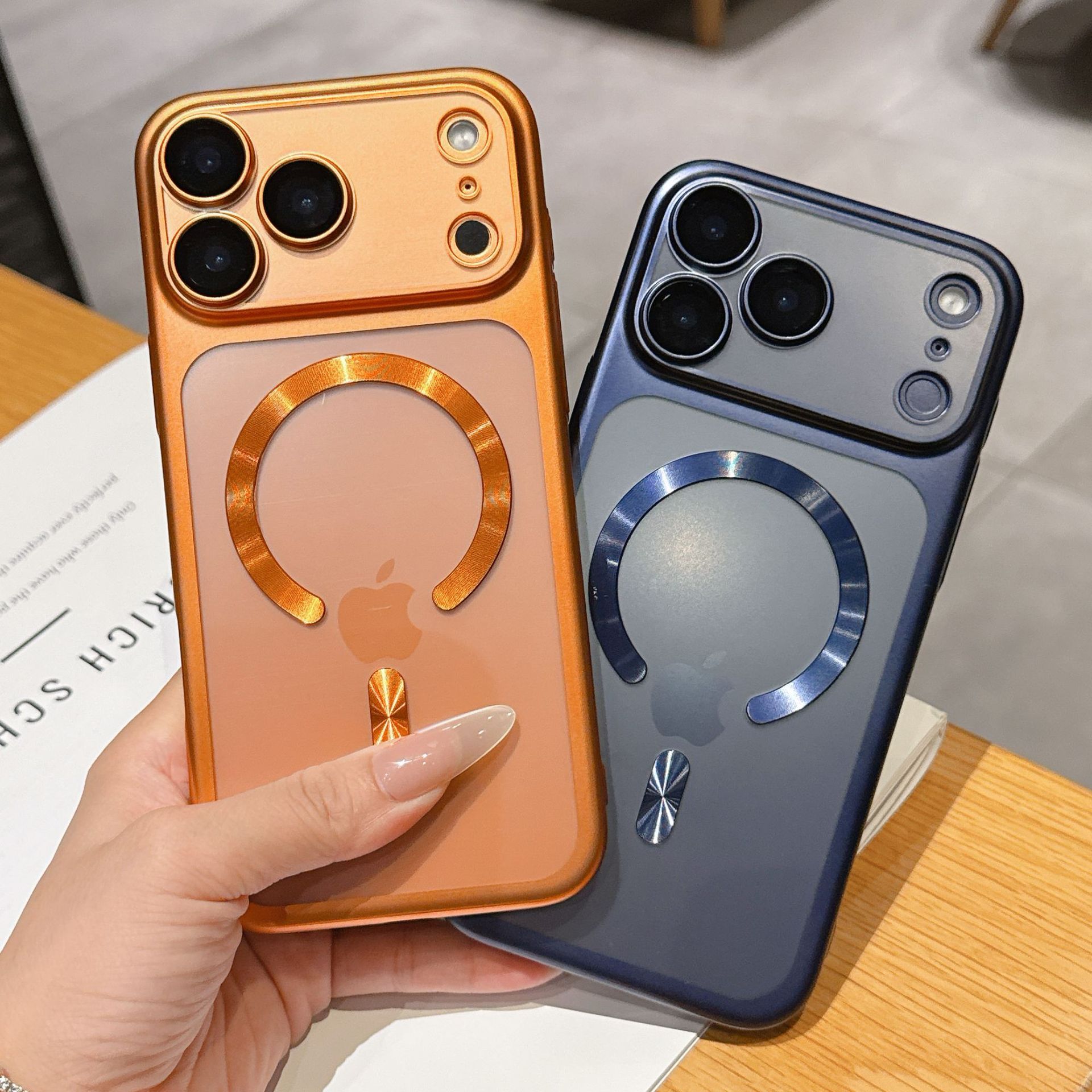 Protective Cover Frosted Electroplating Pc Magnetic Suction Applicable